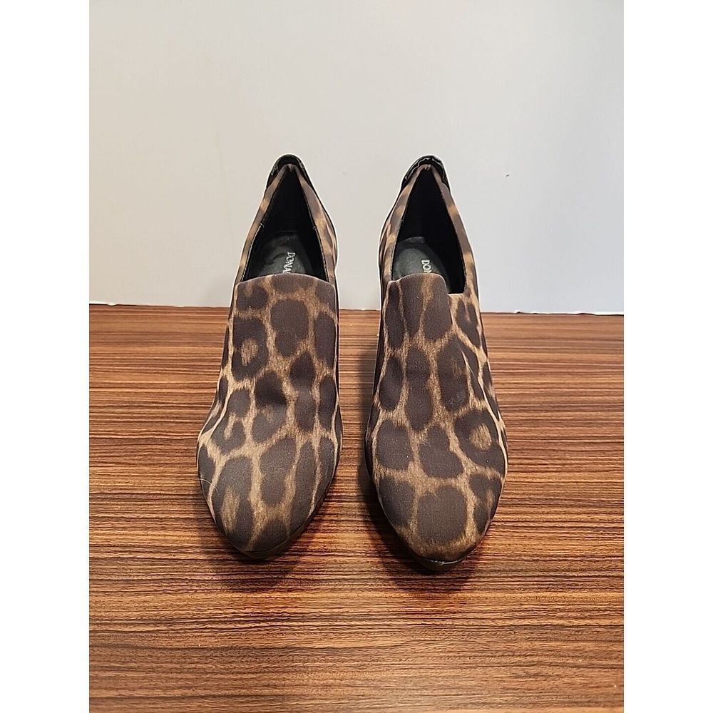 Donald Pliner Evelyn Bootie Pumps Stretch Crepe Leopard Size 6.5M MSRP $240